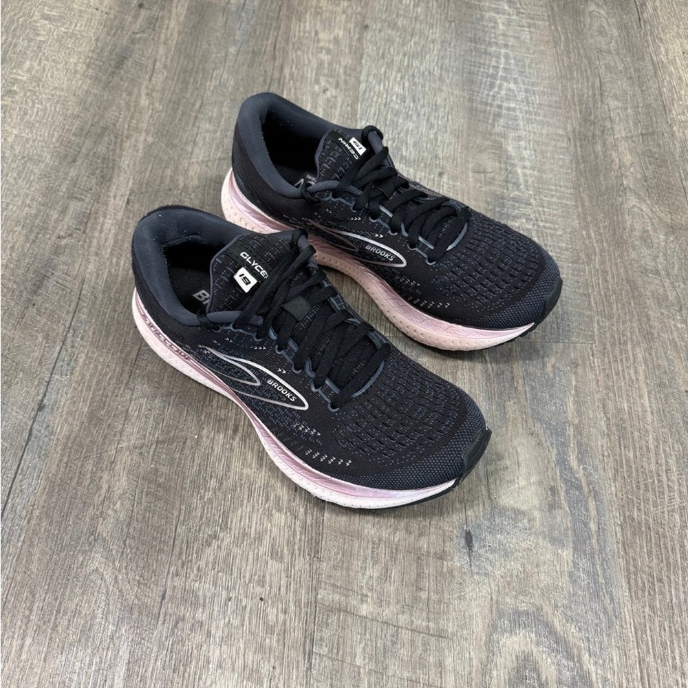 Brooks women’s running shoes